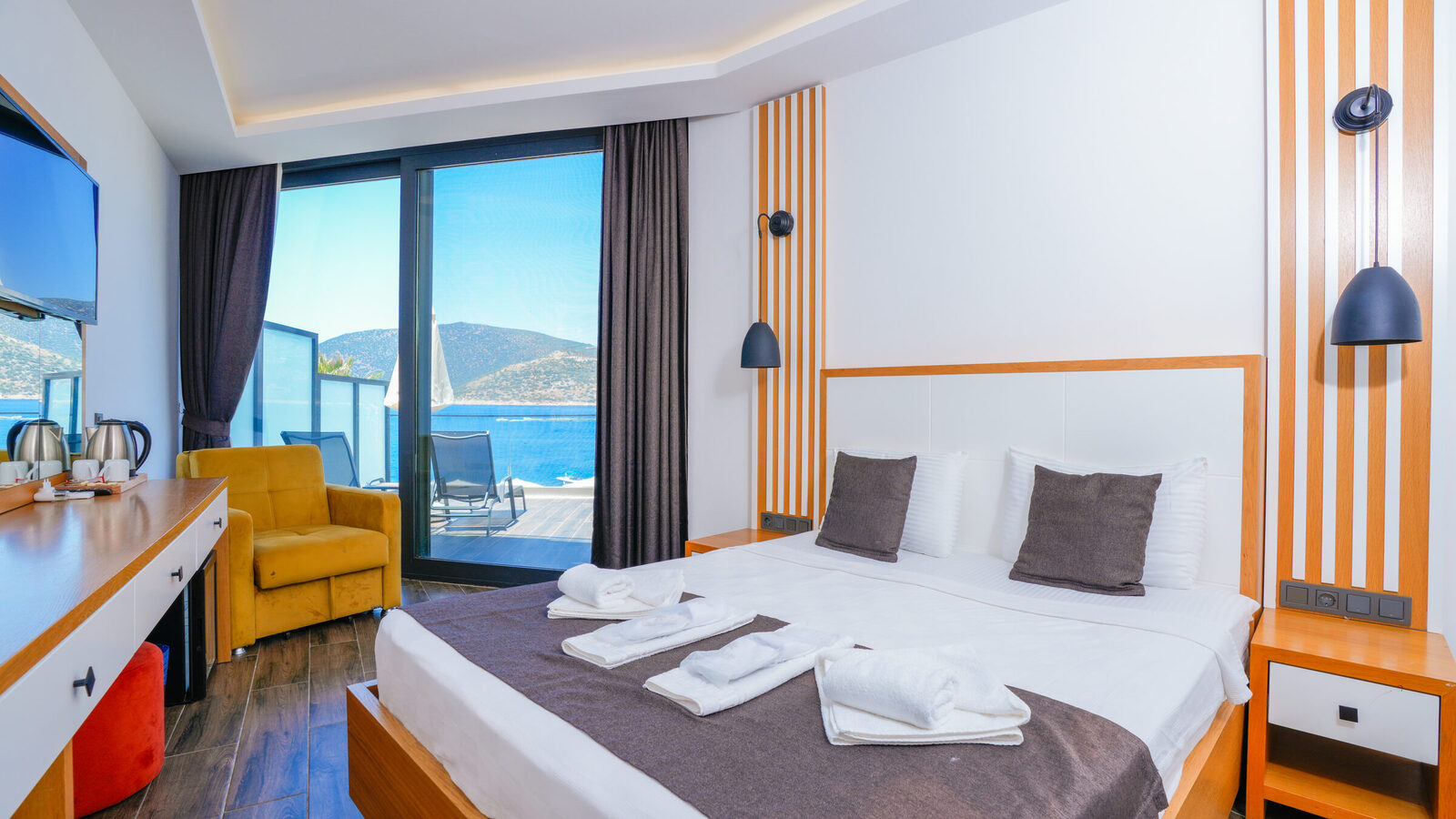 Deluxe deniz manzaralı oda