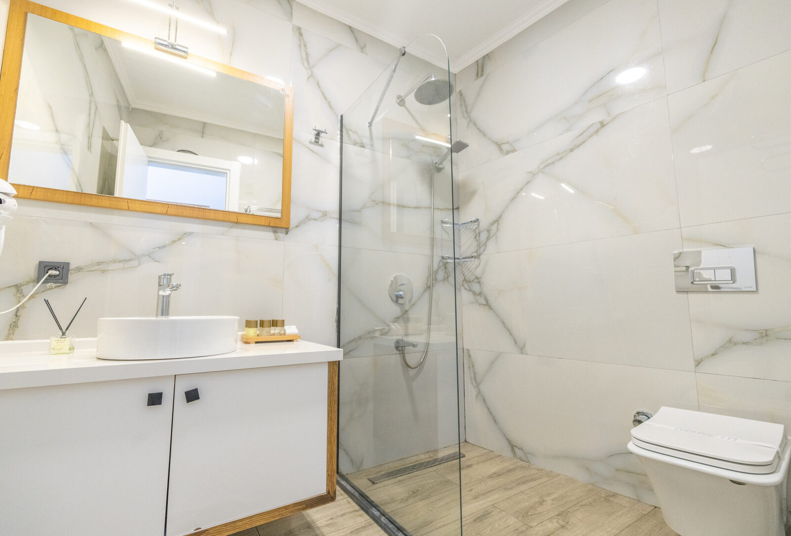 Mermer banyo